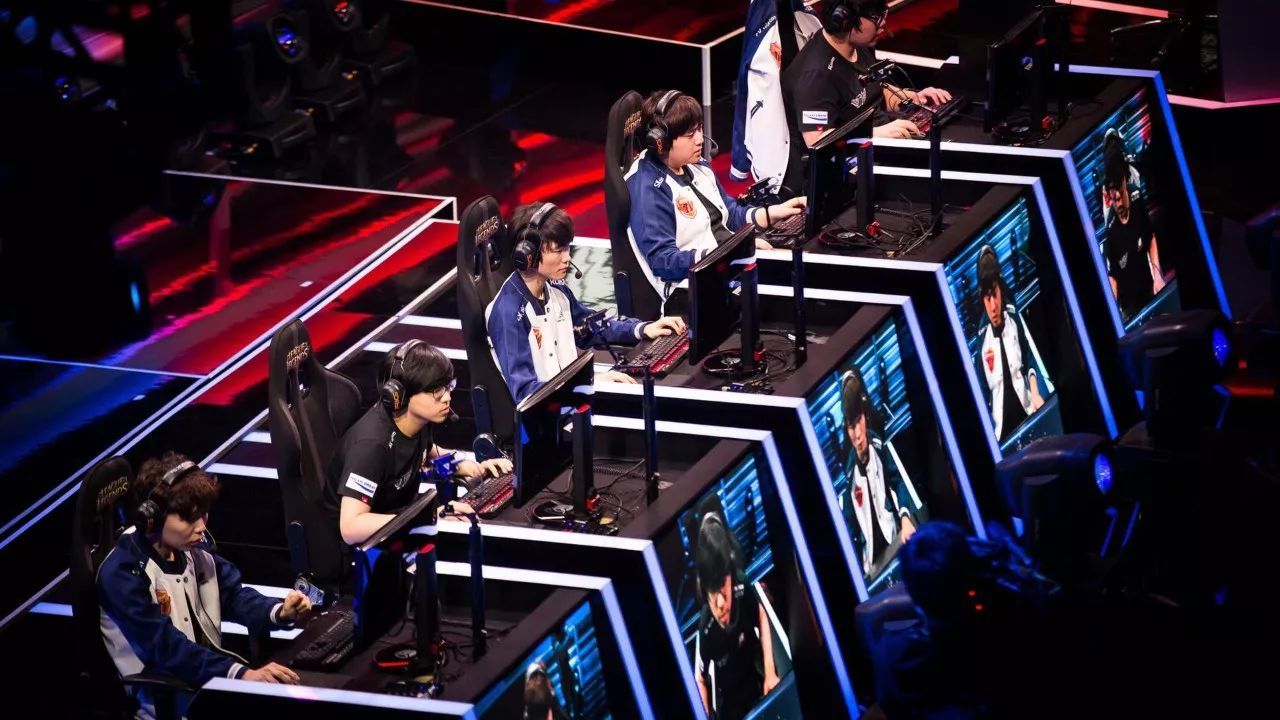 GIANTX 在 VALORANT Champions 2025 中败给了 NRG 的经验，降入下方淘汰赛