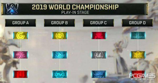 LPL female host Zhang Xiaowei posted a photo： I experienced betrayal and a car accident this year, but I survived unexpe