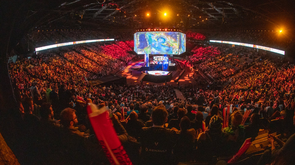 这也行？外国网友整活：LOL欧美队伍第一视角