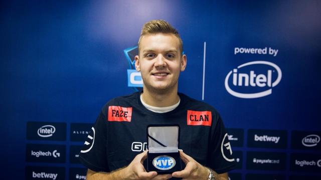 LNG Esports 官方：前 Ninjas in Pyjamas 下路选手 Photic 加入团队