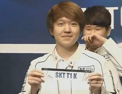 主播Trainwrecks开启了1,000个稀有 CS2 箱子，价值超过$100,000